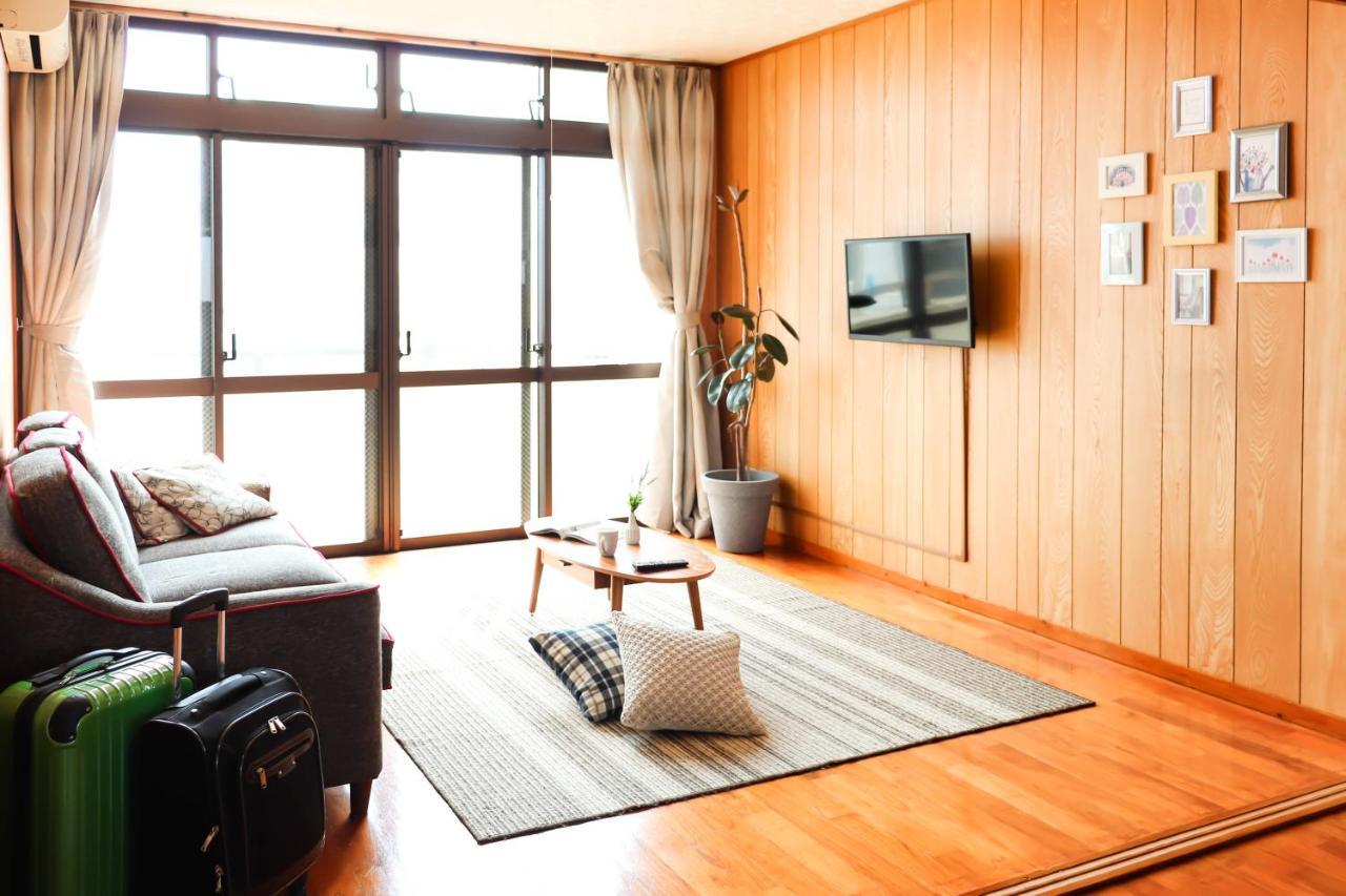 Condominium Hotel Mihama Upi Chatan Esterno foto