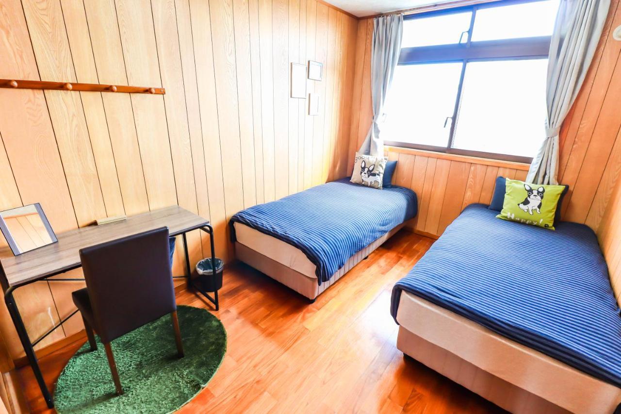 Condominium Hotel Mihama Upi Chatan Esterno foto